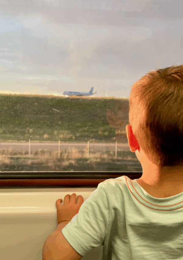 Changing Time Zones: How to Tackle Jet Lag with Little Ones